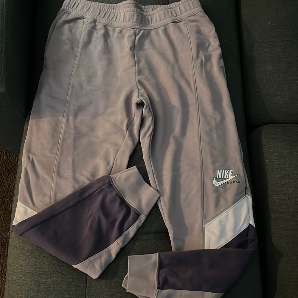 Selling these nike sweats. nothing wrong with them just too big!
